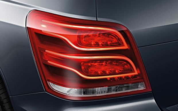 奔驰GLK尾灯光导